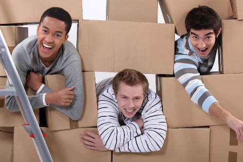 Booking and payment terms for a van moving company